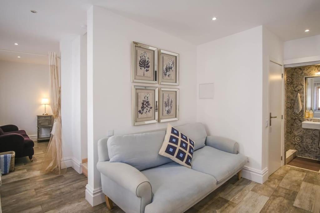 Summer Breeze Apartment, In The Historic Centre Of لاغوس المظهر الخارجي الصورة